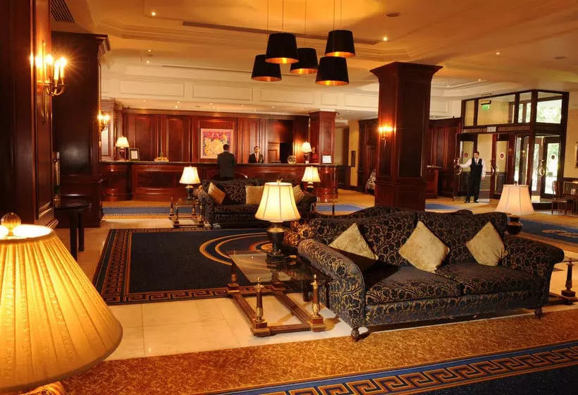 בית מלון כפרי D4 Clyde Court