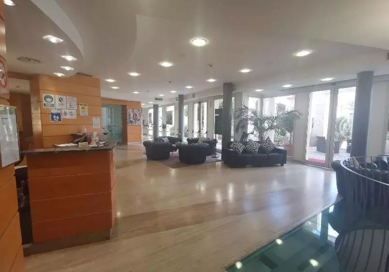 Отель Duca d'Aosta