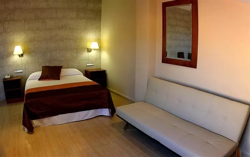 Отель Eliana Park