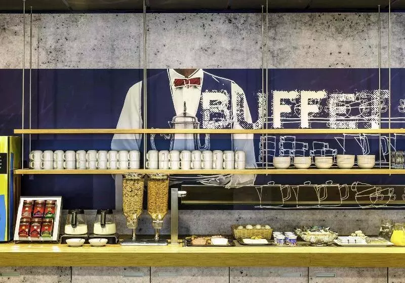 בית מלון כפרי Ibis Budget Marnelavallée Noisylegrand