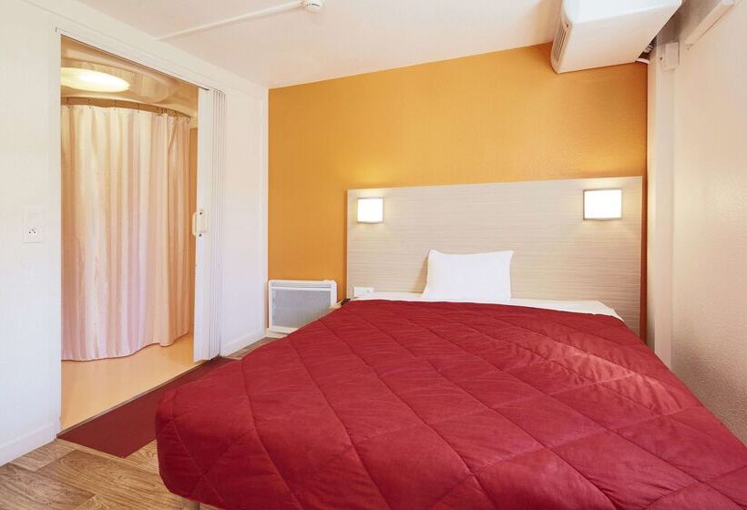 ホテル Kyriad Direct Annemasse Genève