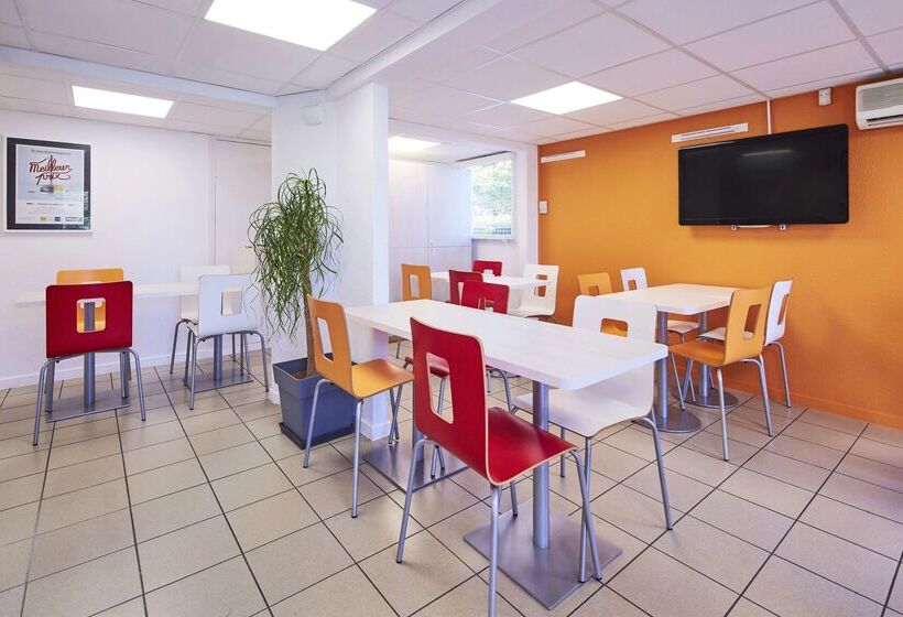 ホテル Kyriad Direct Annemasse Genève