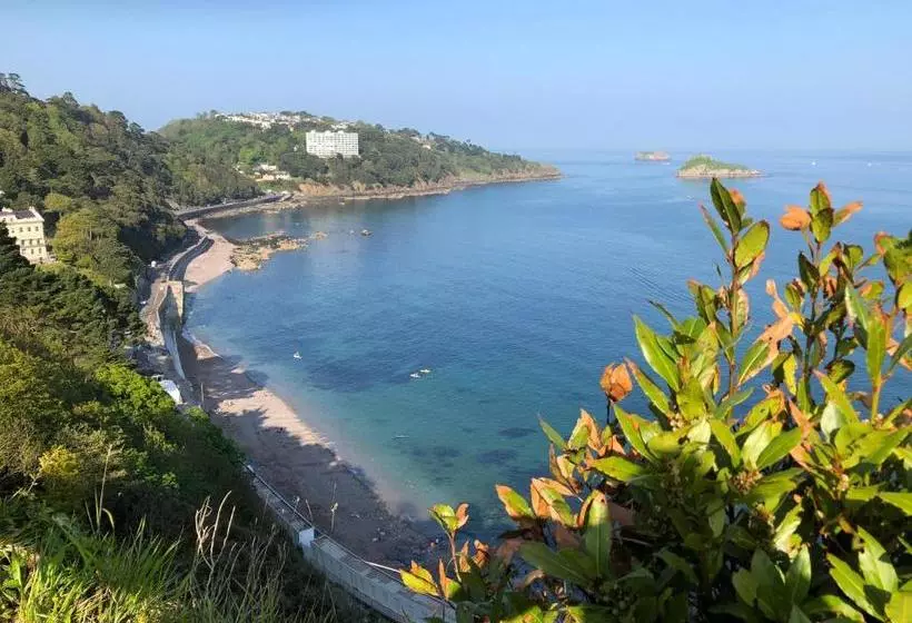 Отель Meadfoot Bay