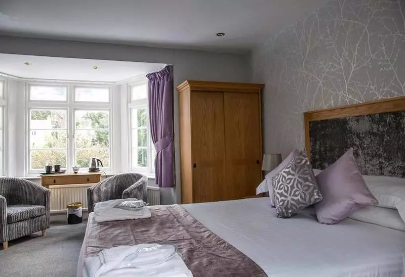 Отель Meadfoot Bay