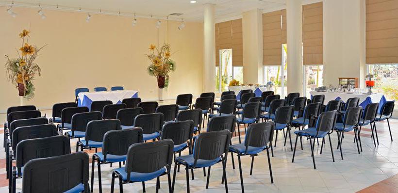 هتل Camino Del Mar