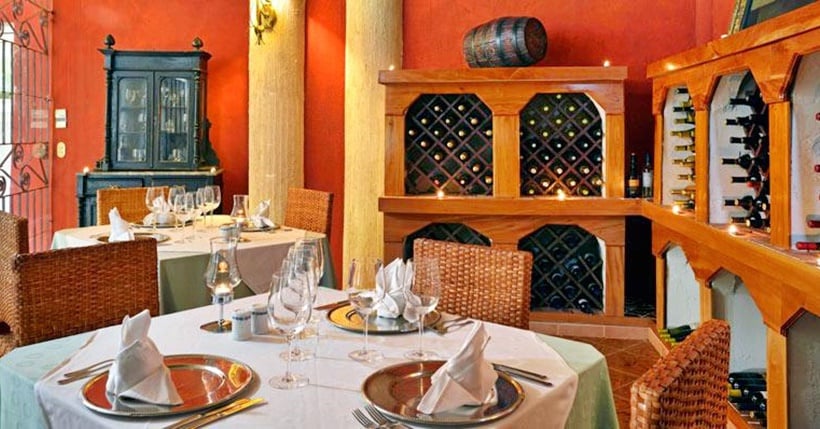 هتل Camino Del Mar