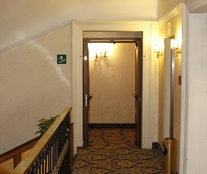 酒店 Pace Helvezia