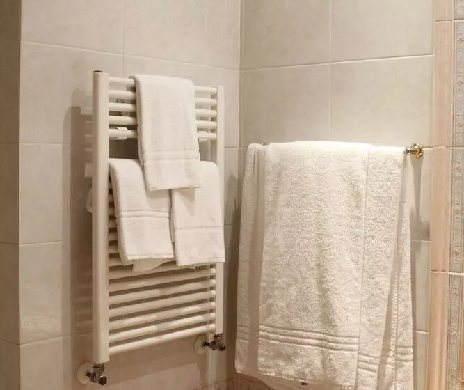 בית מלון כפרי Pace Helvezia