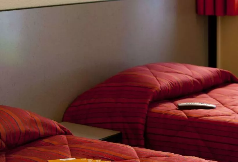 Отель Premiere Classe Pamiers