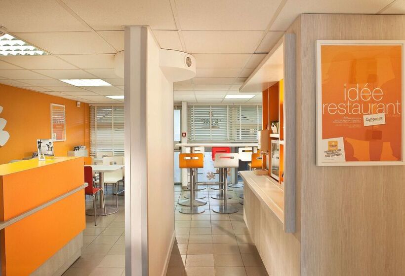 هتل Premiere Classe Valenciennes Ouest Petite Foret