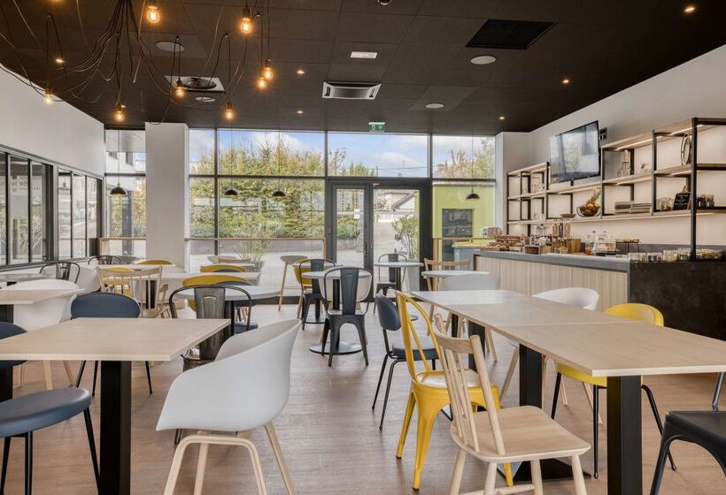 ホテル Campanile Rennes Sud Saint Jacques