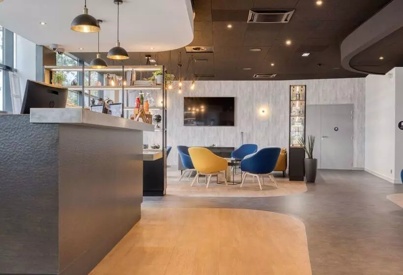 Отель Campanile Rennes Sud Saint Jacques