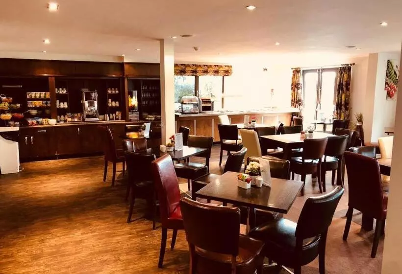 Hotelli Stoneleigh Park Lodge