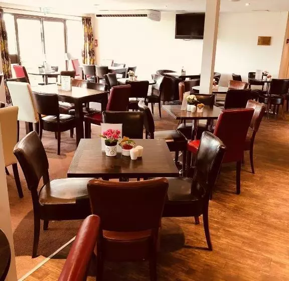 Hotelli Stoneleigh Park Lodge