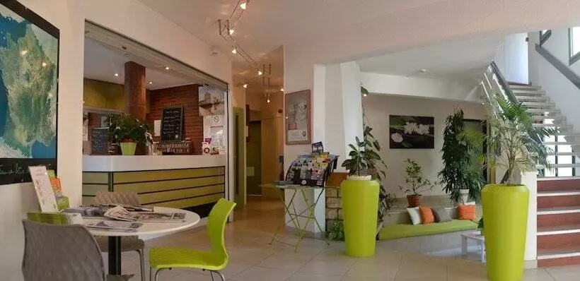 Отель The Originals Access, Hôtel Le Beaulieu