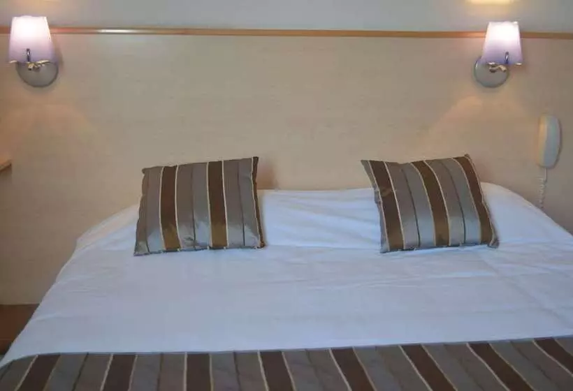 Отель The Originals Access, Hôtel Le Beaulieu