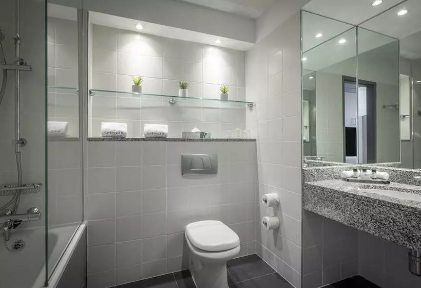 בית מלון כפרי The Spencer