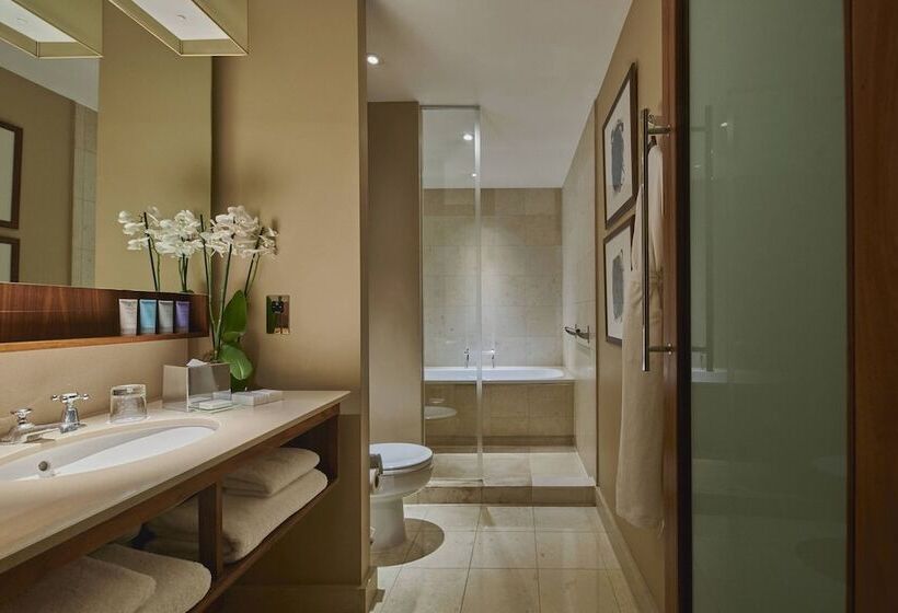 هتل Threadneedles, Autograph Collection