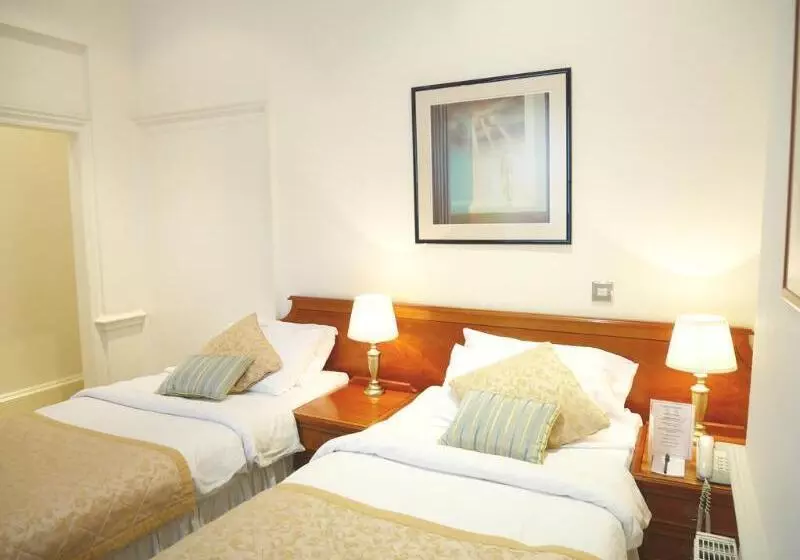 Staunton Hotel   B&b