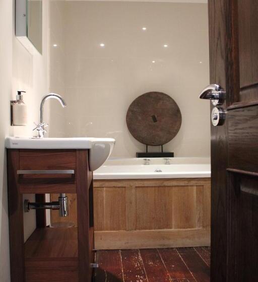 فندق صغير The Spread Eagle