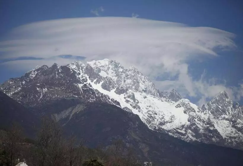 Lijiang Desti Youth Park Hostel