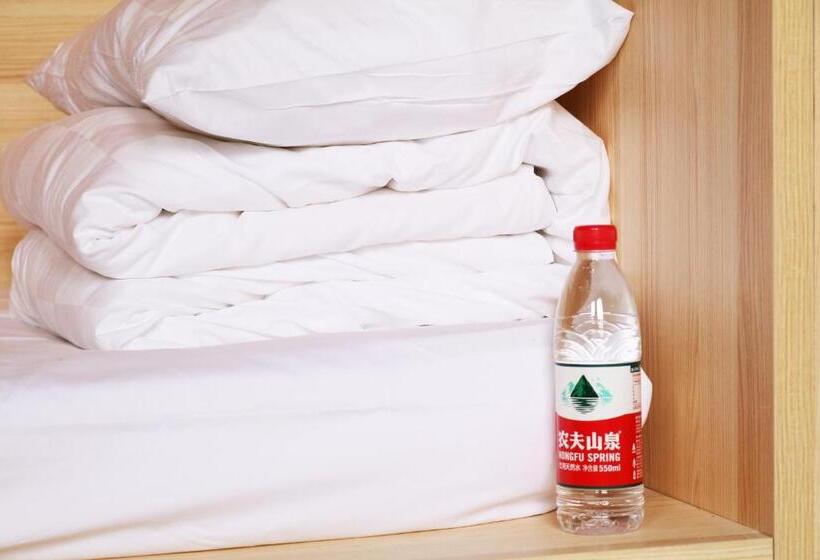 Lijiang Desti Youth Park Hostel