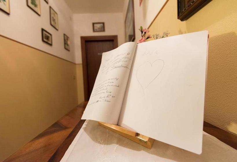 בית מלון כפרי Al Cavallino Bianco