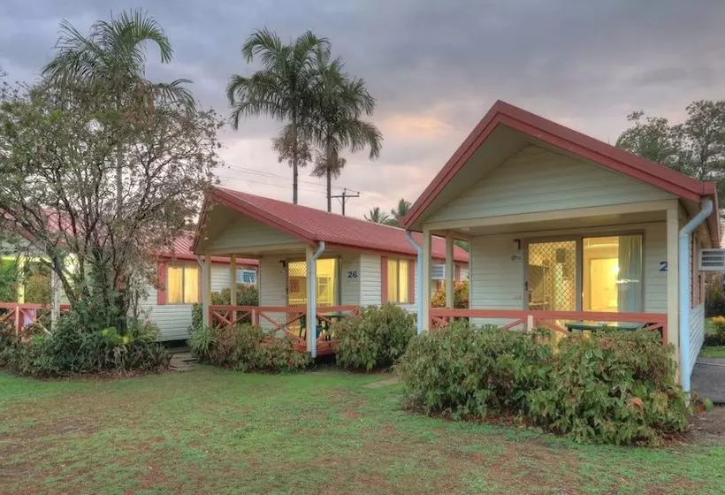 ホテル Flying Fish Point Tourist Park