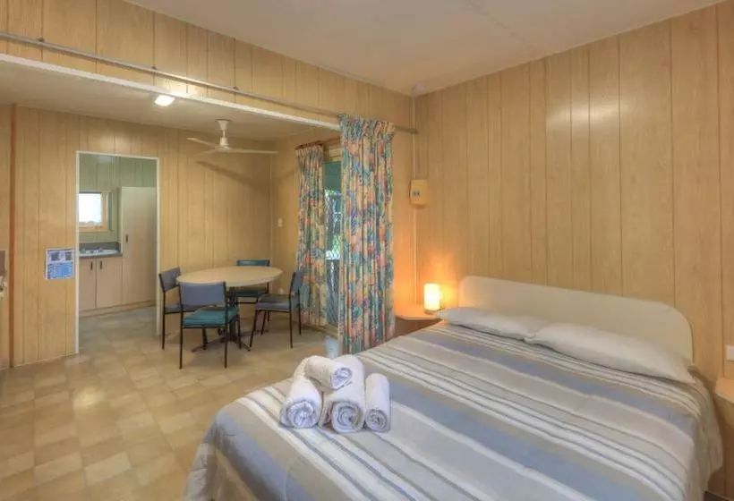 ホテル Flying Fish Point Tourist Park