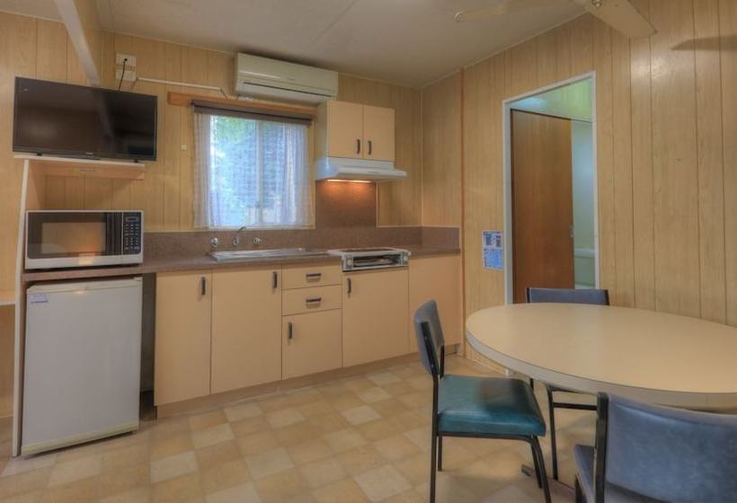 酒店 Flying Fish Point Tourist Park