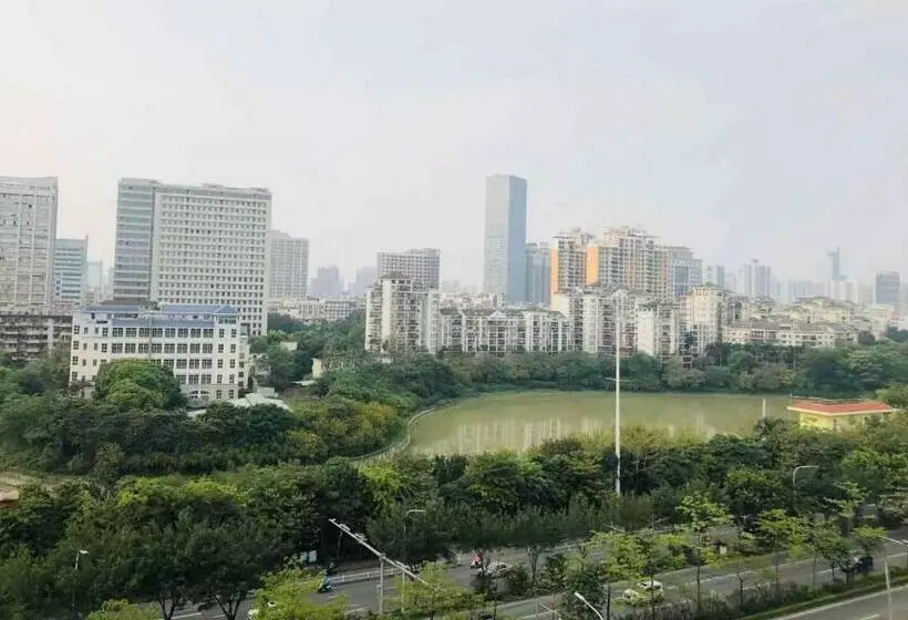 Vienna Hotel Nanning Qingxiu Mountain