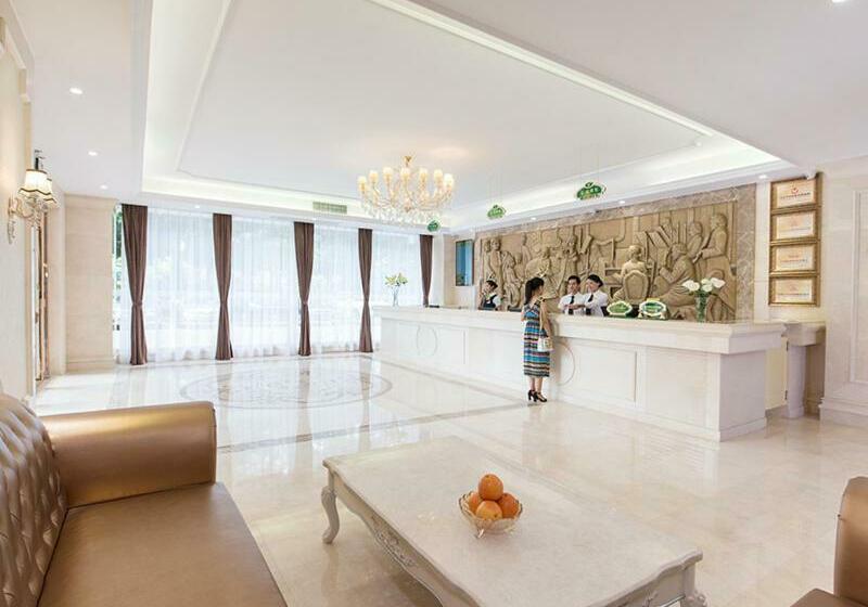Vienna Hotel Nanning Qingxiu Mountain