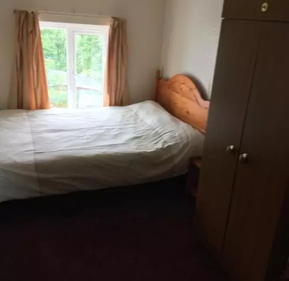 Pantyrathro International Hostel