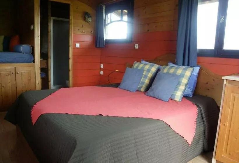 Pension Les Roulottes Des Korrigans