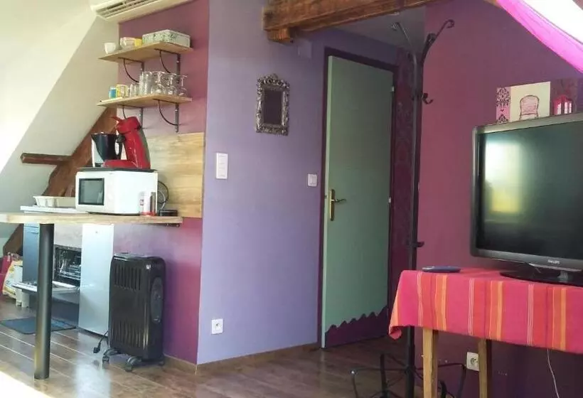 تختخواب و صبحانه Les Chambres De L Ile