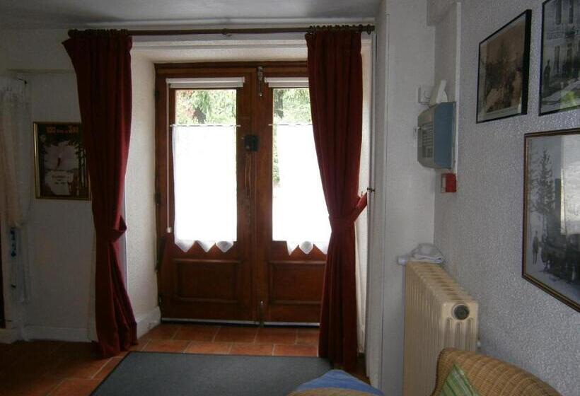 تختخواب و صبحانه Les Sources