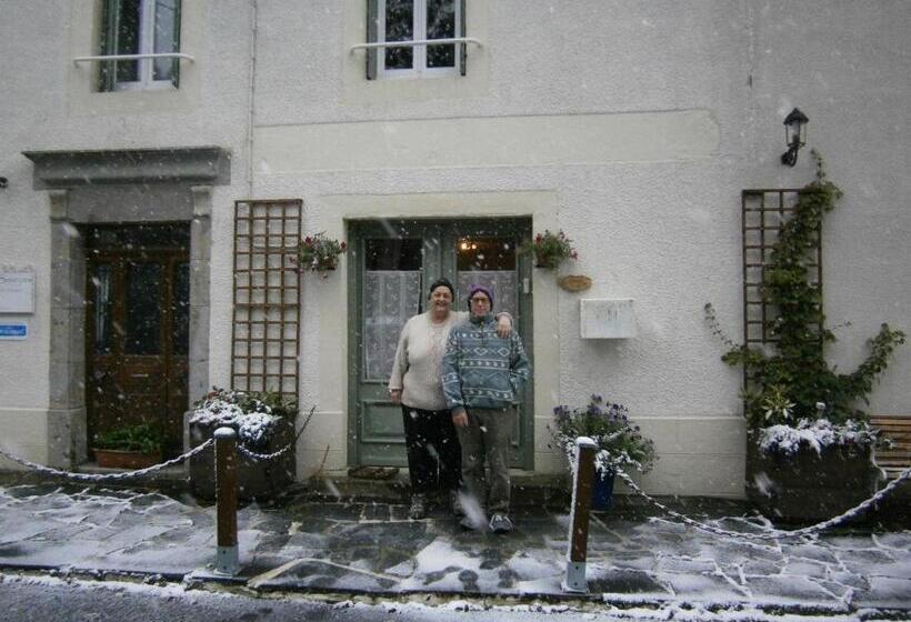 تختخواب و صبحانه Les Sources