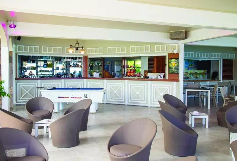 هتل Hôtel Bois Joli