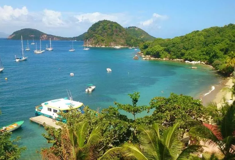 هتل Hôtel Bois Joli