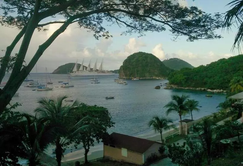 هتل Hôtel Bois Joli