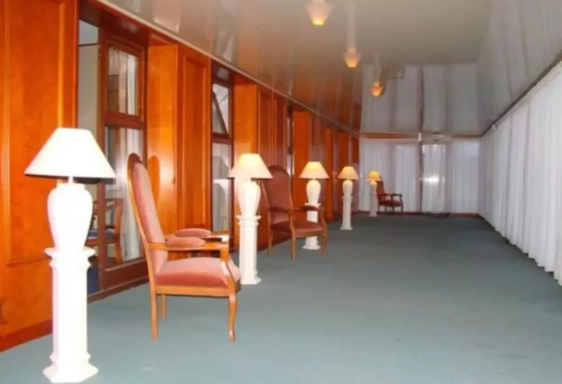 ホテル Logis Hôtel & Restaurant   Le Château Des Tourelles