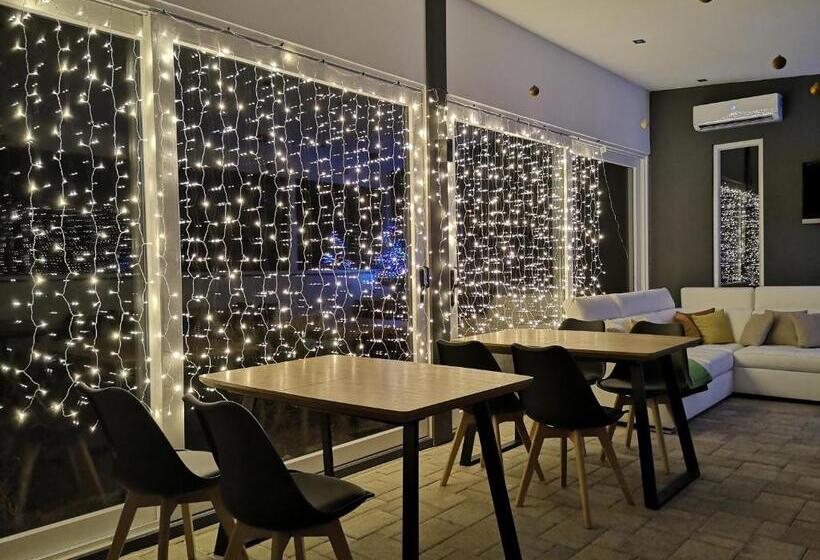 פנסיון Nyitott Kapu Vendégház