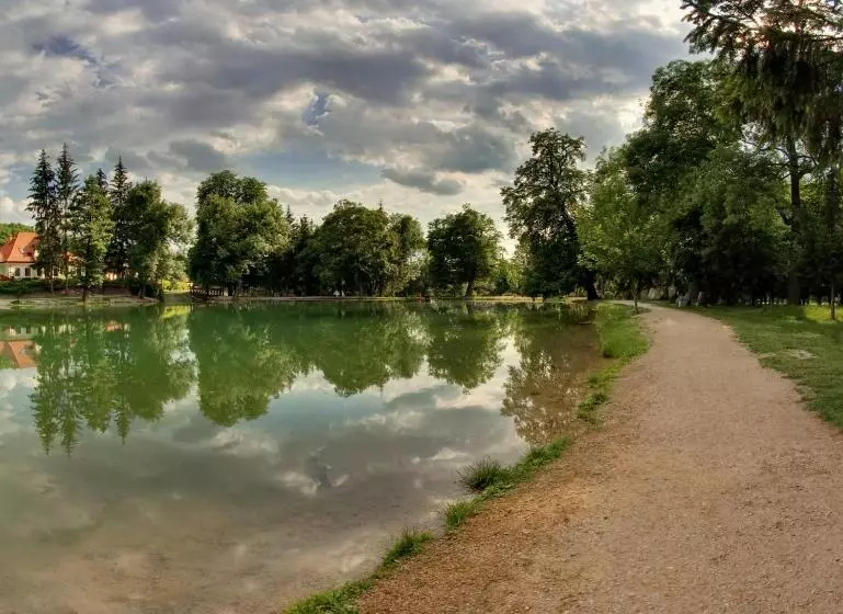 Majatalo Nyitott Kapu Vendégház