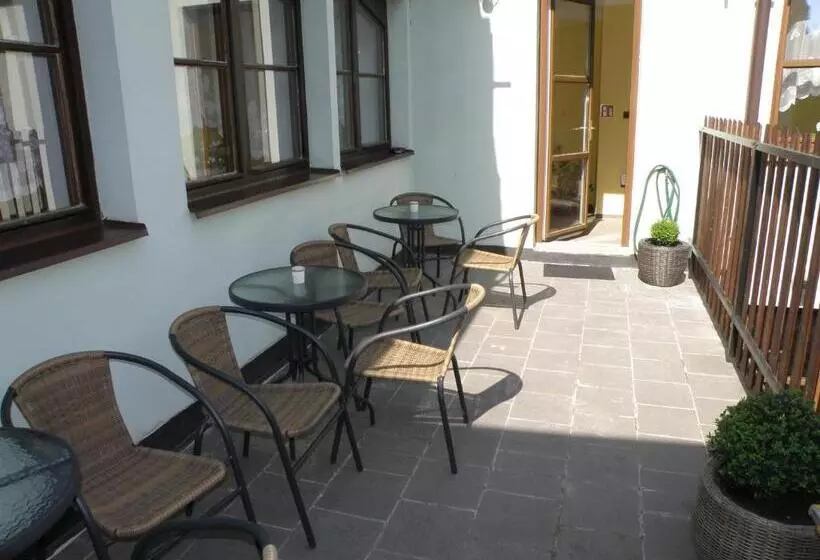 Majatalo Penzion Bludička