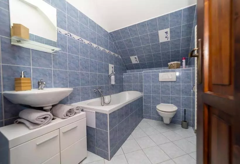 Majatalo Penzion Bludička