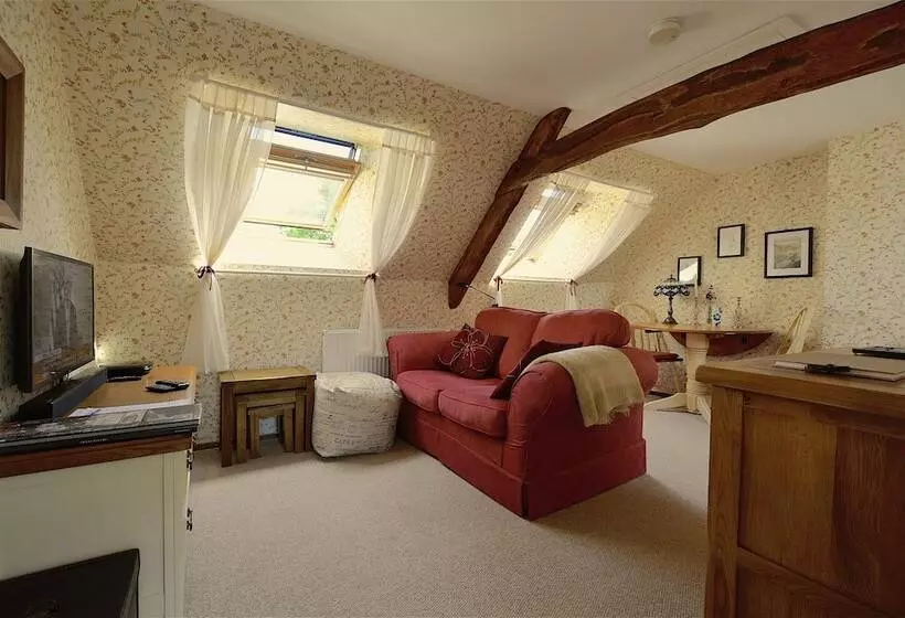 Gilfach Farm Holiday Accommodation