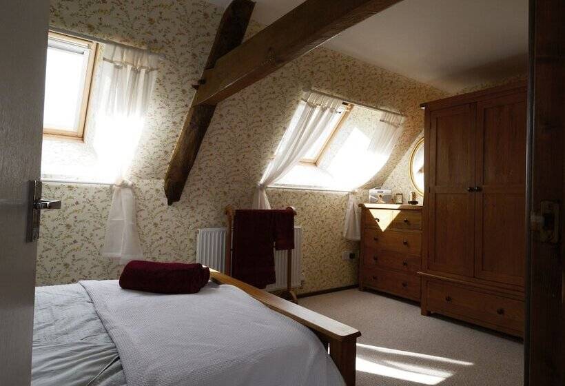 Gilfach Farm Holiday Accommodation