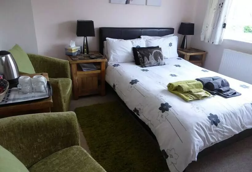 Bed and Breakfast Mayfields Guest House