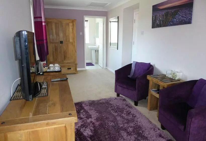 Bed and Breakfast Mayfields Guest House