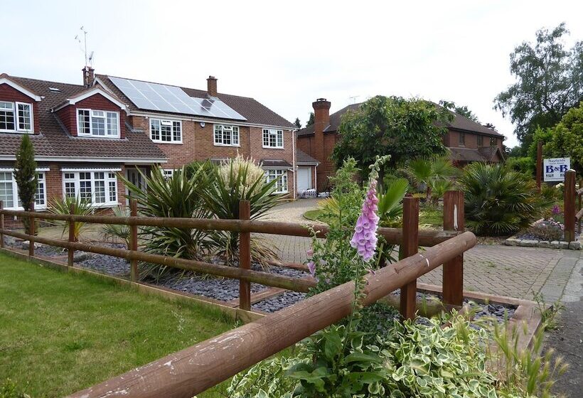 Bed and Breakfast Mayfields Guest House